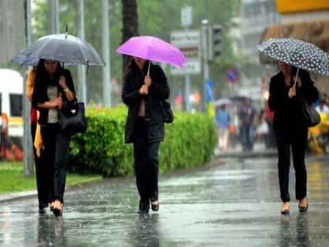 Sabah Bakıya yağış, rayonlara qar yağacaq - PROQNOZ