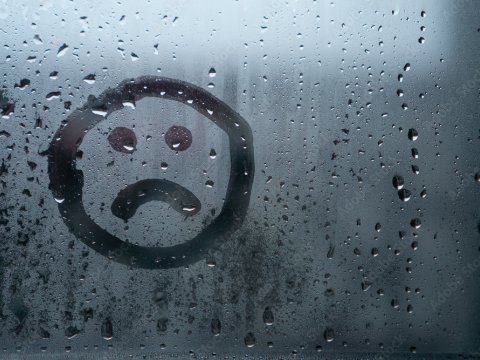 Yağışlı və tutqun hava psixologiyamıza necə təsir edir? - AÇIQLAMA