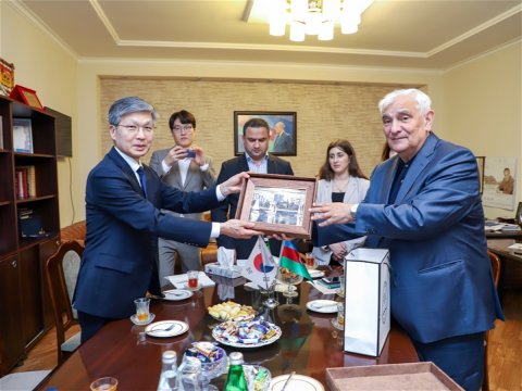 Koreyanın ölkəmizdəki səfiri ADU-nun qonağı olub - FOTO