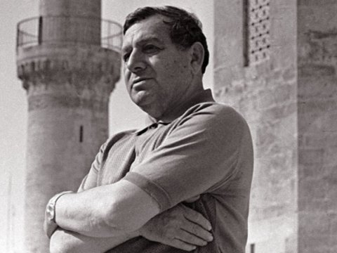 Xalq şairi Rəsul Rzanın doğum günüdür