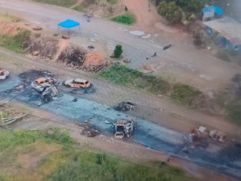 Yeni Kaledoniyada məktəblərdə dərslər DAYANDIRILDI