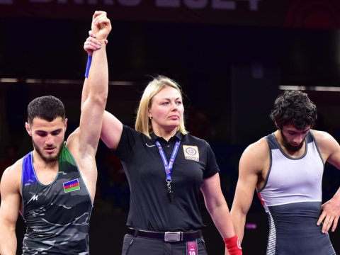 Güləşçilərimiz Avropa çempionatının yarımfinalında