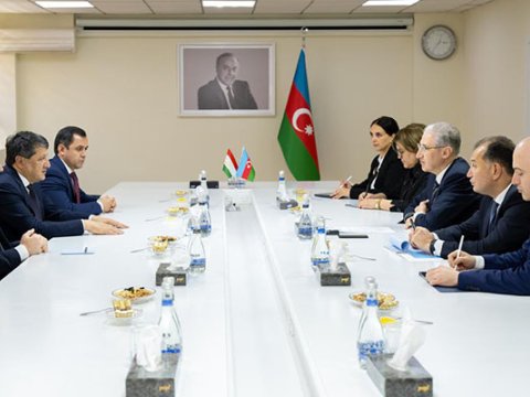 Muxtar Babayev Tacikistan naziri ilə görüşdü