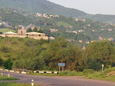 Qazaxla sərhəddəki Kirantsa yeni yol çəkilişi başlandı