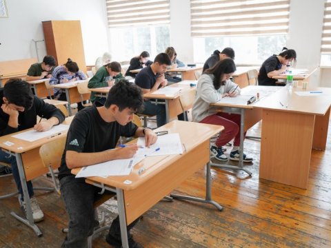 İmtahanlarla bağlı dələduzluq: “Ballara müdaxilə ediləcəyi vəd edilir”