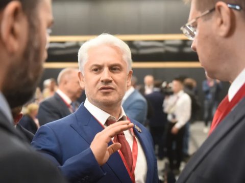 Çeçenistanın hökumət başçısı istefa verdi 