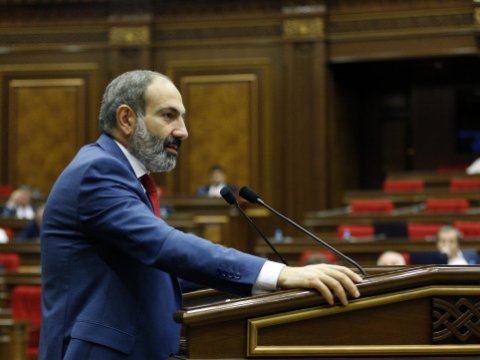 Paşinyan bu gün İrandan birbaşa parlamentə QAYIDACAQ