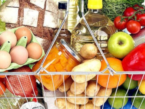 Azərbaycanda əhali qazandığı pulun çoxunu ərzağa xərcləyir