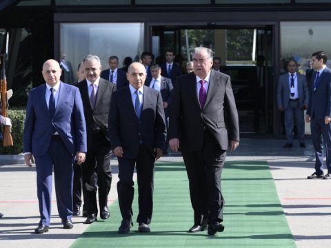 Rəhmonun Azəbaycana səfəri başa çatdı