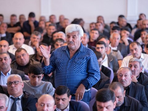 “Aqroservis” ASC-nin rəhbərliyi mexanizatorlarla görüşüb - FOTO