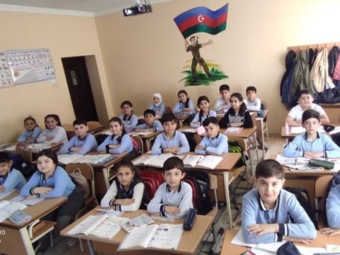 Bu məktəblərdə boş yerlərə şagird qəbulu elan edildi - FOTO