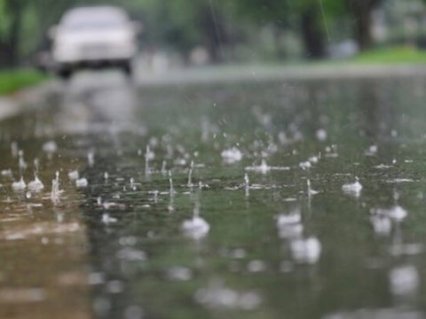 Bakıda yağış, bölgələrdə dolu və qar yağacaq - Bazar gününün havası