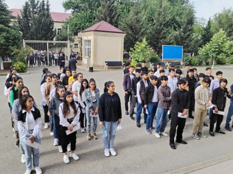 İmtahana telefonla girdilər - Xaric olundular