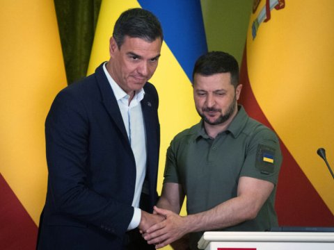 Zelenski İspaniyaya gedib