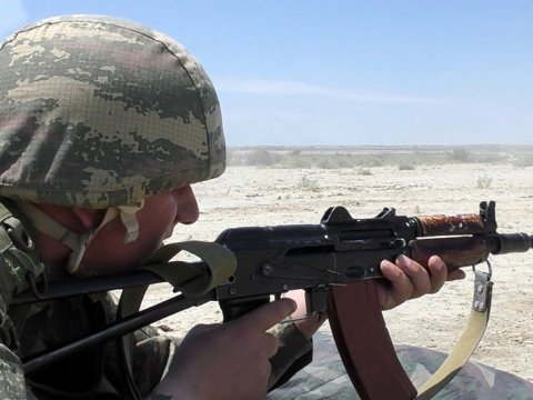 Azərbaycanda hərbi vəzifəlilər Orduya ÇAĞIRILDI