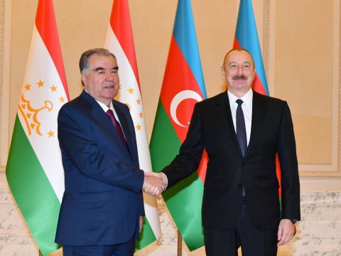 Rəhmon İlham Əliyevə məktub YAZDI 