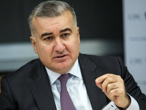 “Diplomat” jurnalında AXC-dən bəhs edildi