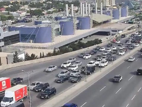 Hazırda tıxac olan yolların SİYAHISI
