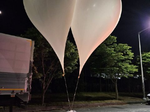 Şimali Koreyadan Cənubi Koreyaya zibilli şarlar GÖNDƏRİLDİ