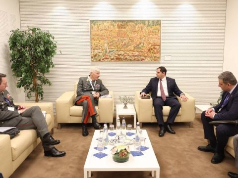 Papikyan Avropa İttifaqının Hərbi Komitəsinin sədri ilə görüşdü