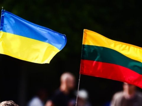 Litva Ukrayna üçün 13.5 milyon AYIRDI