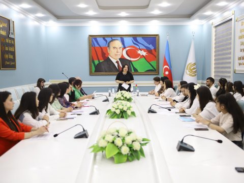 GDU-da elmi konfrans KEÇİRİLİB