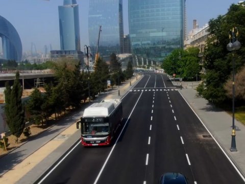 8 Noyabr prospekti sürücülərin istifadəsinə verildi