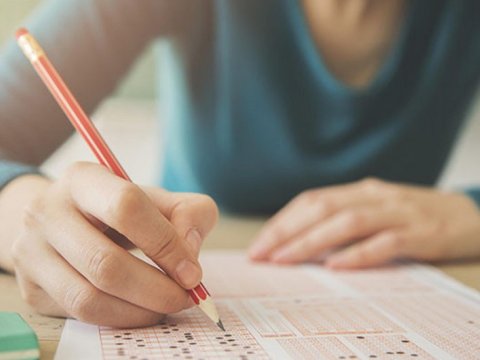 Xaricdə təhsil almış 237 nəfər imtahandan kəsildi - SİYAHI