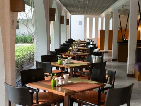 Restoranda cinayət - Qadını bıçaqladı...