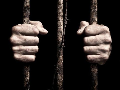 Gürcüstanda məhbusların sayı ARTIR