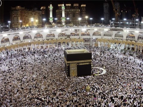 Azərbaycandan ilk zəvvar qrupu Həccə YOLA DÜŞÜR