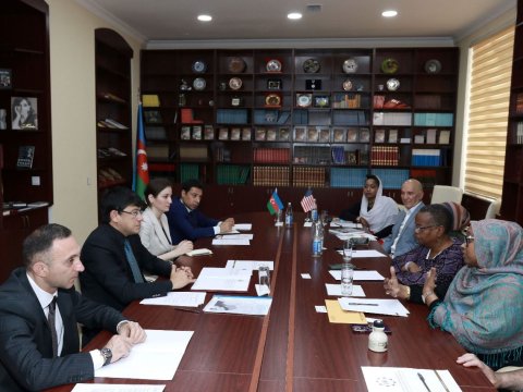 ABŞ-nin nümayəndə heyəti Azərbaycana səfər çərçivəsində bir sıra görüşlər keçirib - FOTO