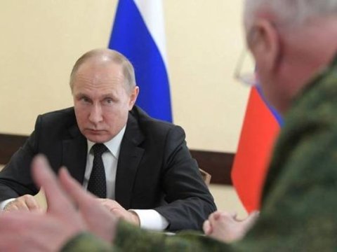 Putin Təhlükəsizlik Şurasının təcili iclasını çağırdı