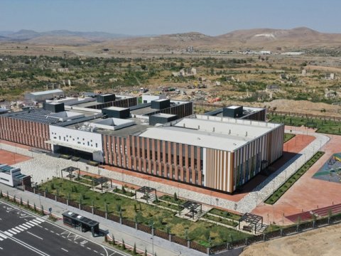 Füzuli məktəbinin şagirdləri Özbəkistan universitetlərinə imtahansız qəbul ediləcəklər