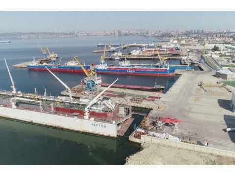 Bakıda zavodda faciə: 5 nəfər zəhərlənərək öldü - SİYAHI