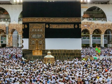 180 nəfər Həccə GETDİ 