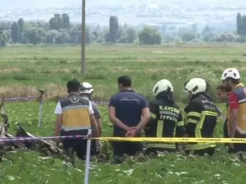 Türkiyədə hərbi təyyarə qəzası, 2 nəfər öldü - VİDEO
