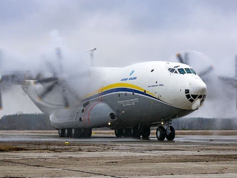 Rusiya An-22-nin istehsalını dayandırır