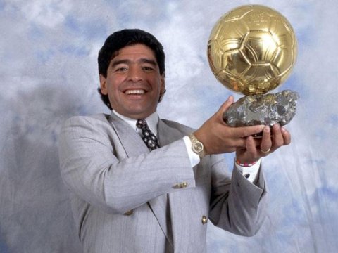 Maradonanın “Qızıl top”u hərracdan çıxarıldı