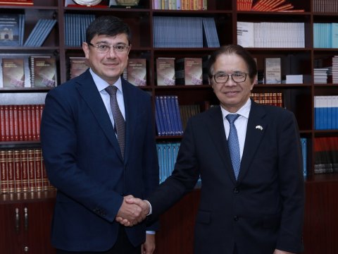 Yaponiyanın Azərbaycandakı səfiri Dövlət Komitəsində olub