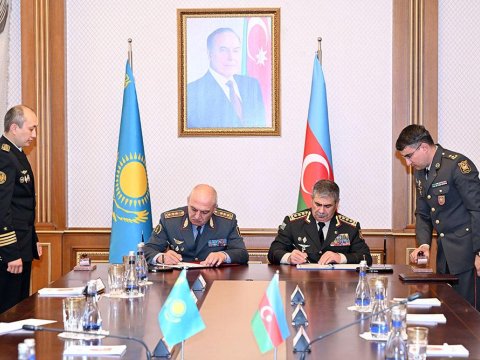 Azərbaycanla Qazaxıstan arasında hərbi saziş imzalandı - FOTO/VİDEO