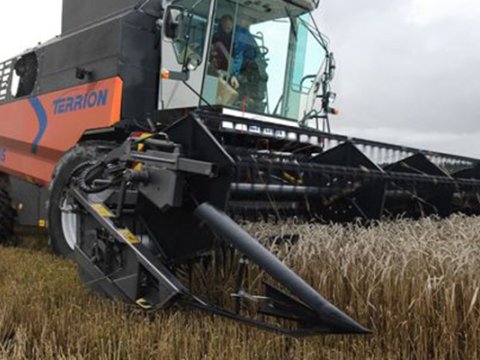 Kombayn sürücüsü faciəvi şəkildə öldü