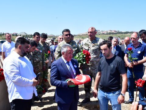 Birinci Qarabağ Müharibəsi şəhidləri Mehdiabadda dəfn olundular - FOTO