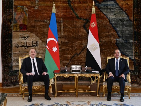 İlham Əliyev Misir Prezidenti ilə təkbətək görüşüb
