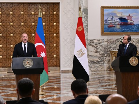 Prezidentlər mətbuata bəyanatla çıxış ediblər