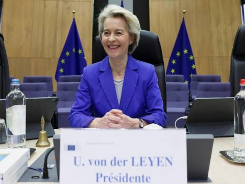 Fon der Leyenin partiyası Avropa Parlamentinə seçkilərdə qalib gəldi