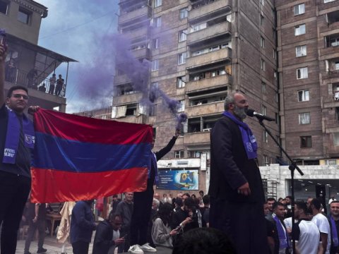 Erməni keşiş etiraz hərəkatının növbəti planlarını AÇIQLADI