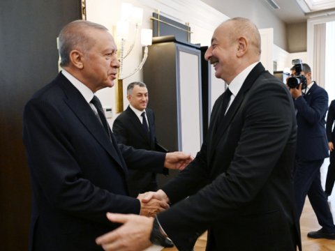 Azərbaycan və Türkiyə prezidentləri Esenboğa Hava Limanında görüşüblər