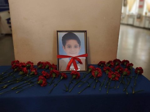 3-cü sinif şagirdi 7-ci mərtəbədən yıxılıb öldü 