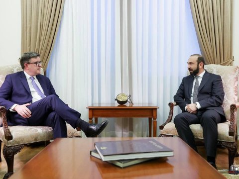 Mirzoyan Blinkenin müavini ilə danışıqlar apardı